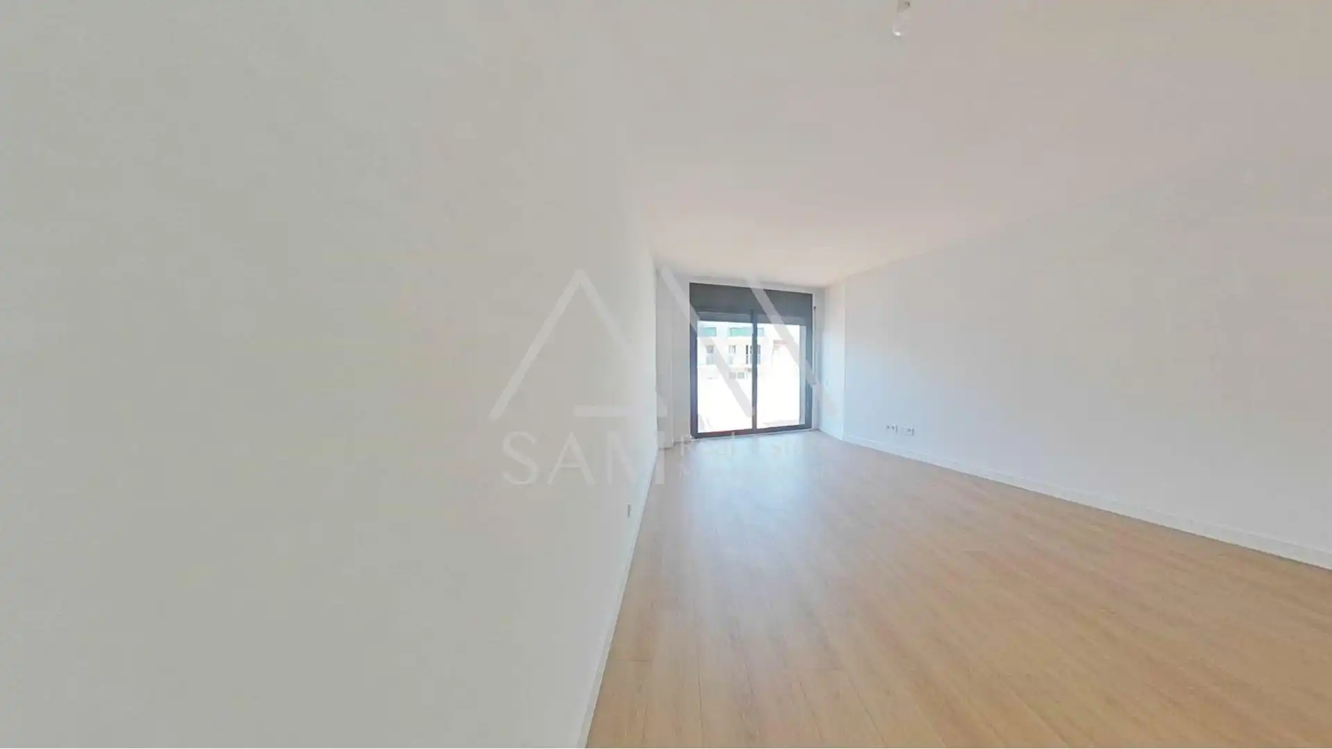 Flat for sale in Badalona  with Terrace and Balcony