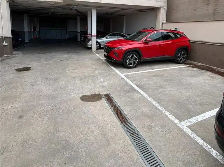 Parcheggio con ascensore in vendita a Pompeu Fabra