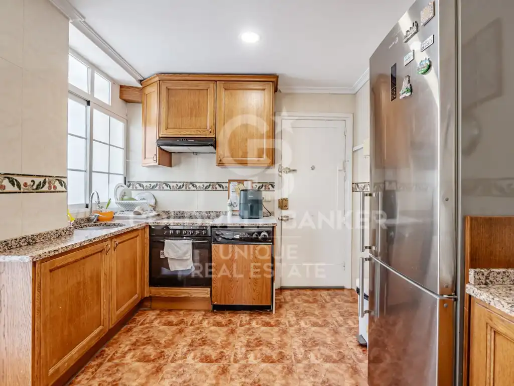 Cocina de Piso en venta en Madrid con Terraza