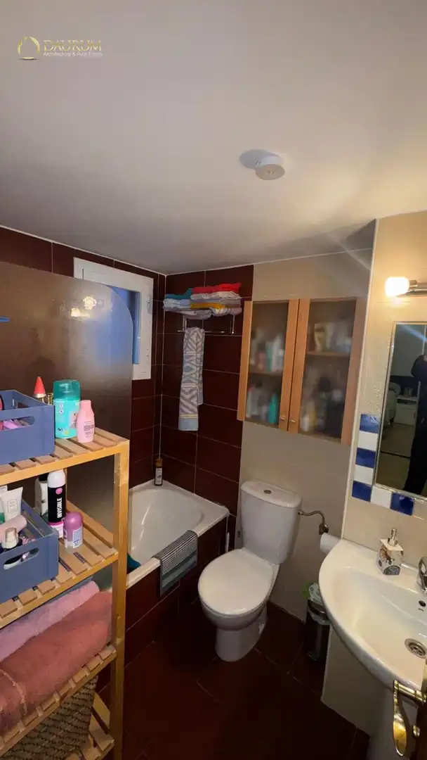 Badezimmer von Einfamilien-Reihenhaus zum Verkauf in Alcalá de Henares mit Klimaanlage, Heizung und Terrasse