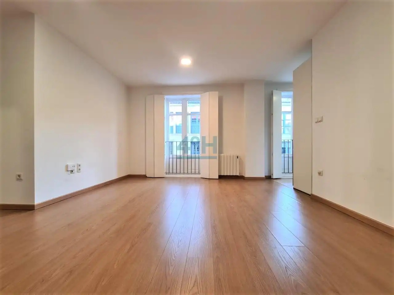 Sala d'estar de Estudi de lloguer en Ourense Capital  amb Calefacció i Parquet