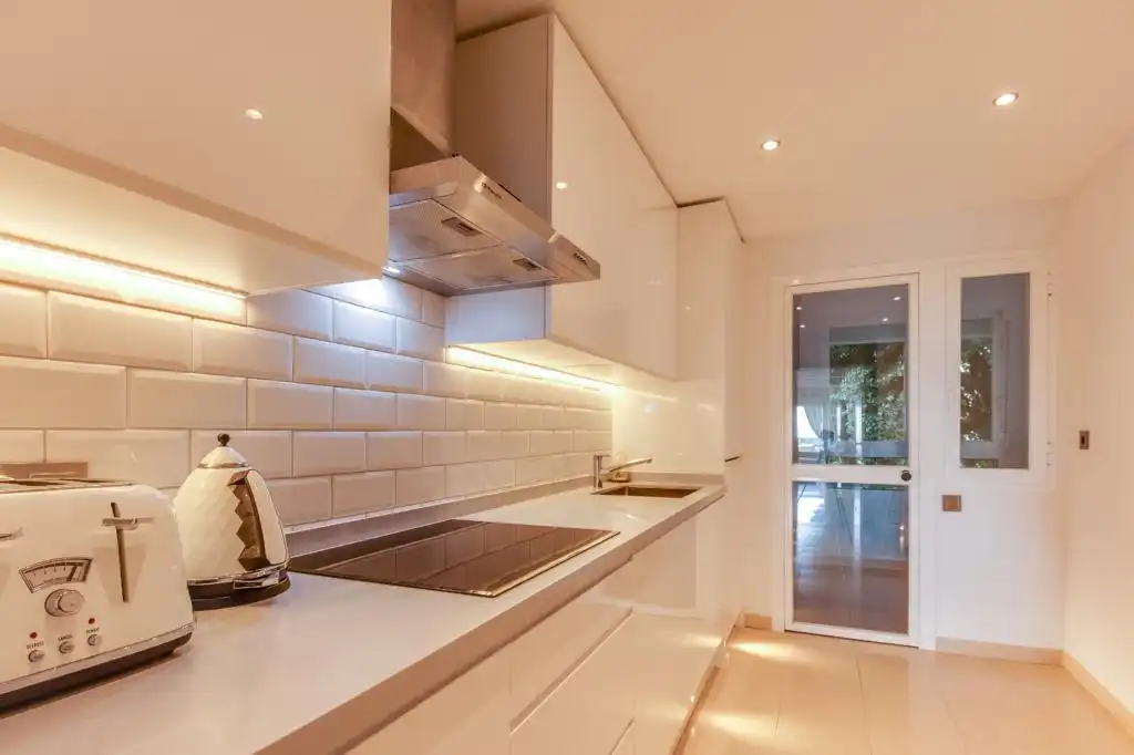 Cocina de Planta baja de alquiler en Benahavís con Aire acondicionado, Terraza y Amueblado