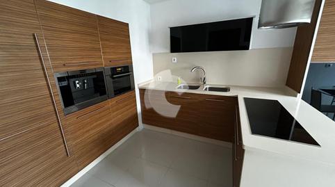 Foto 5 de Casa adosada de alquiler en Camelia, San Cibrao das Viñas, Ourense