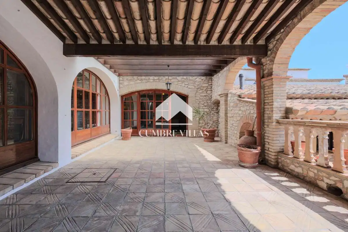 Terrassa de Casa o xalet en venda en Sant Pere de Ribes amb Calefacció, Terrassa i Traster