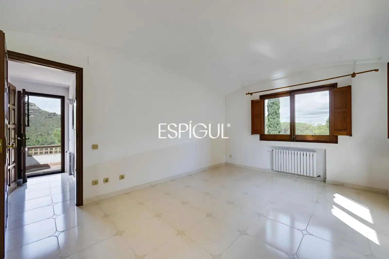 Sala d'estar de Casa o xalet en venda en Santa Cristina d'Aro amb Calefacció, Terrassa i Forn