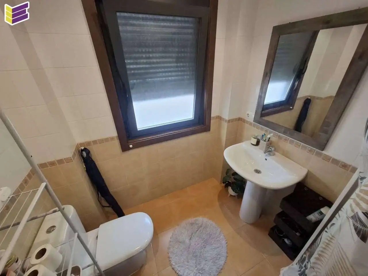 Baño de Piso en venta en O Rosal   con Calefacción, Jardín privado y Terraza