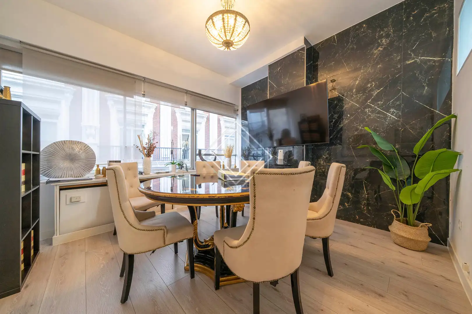 Dining room of Office for sale in Madrid