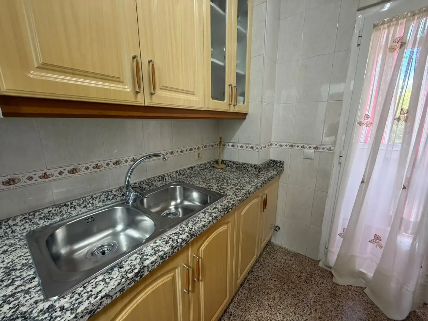 Flat with terrace to rent in Calle Santa María del Valle 17, imagen 8