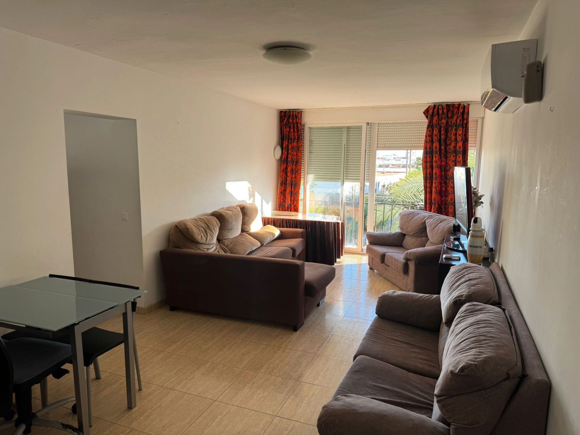 Living room of Flat for sale in Brenes  with Furnished