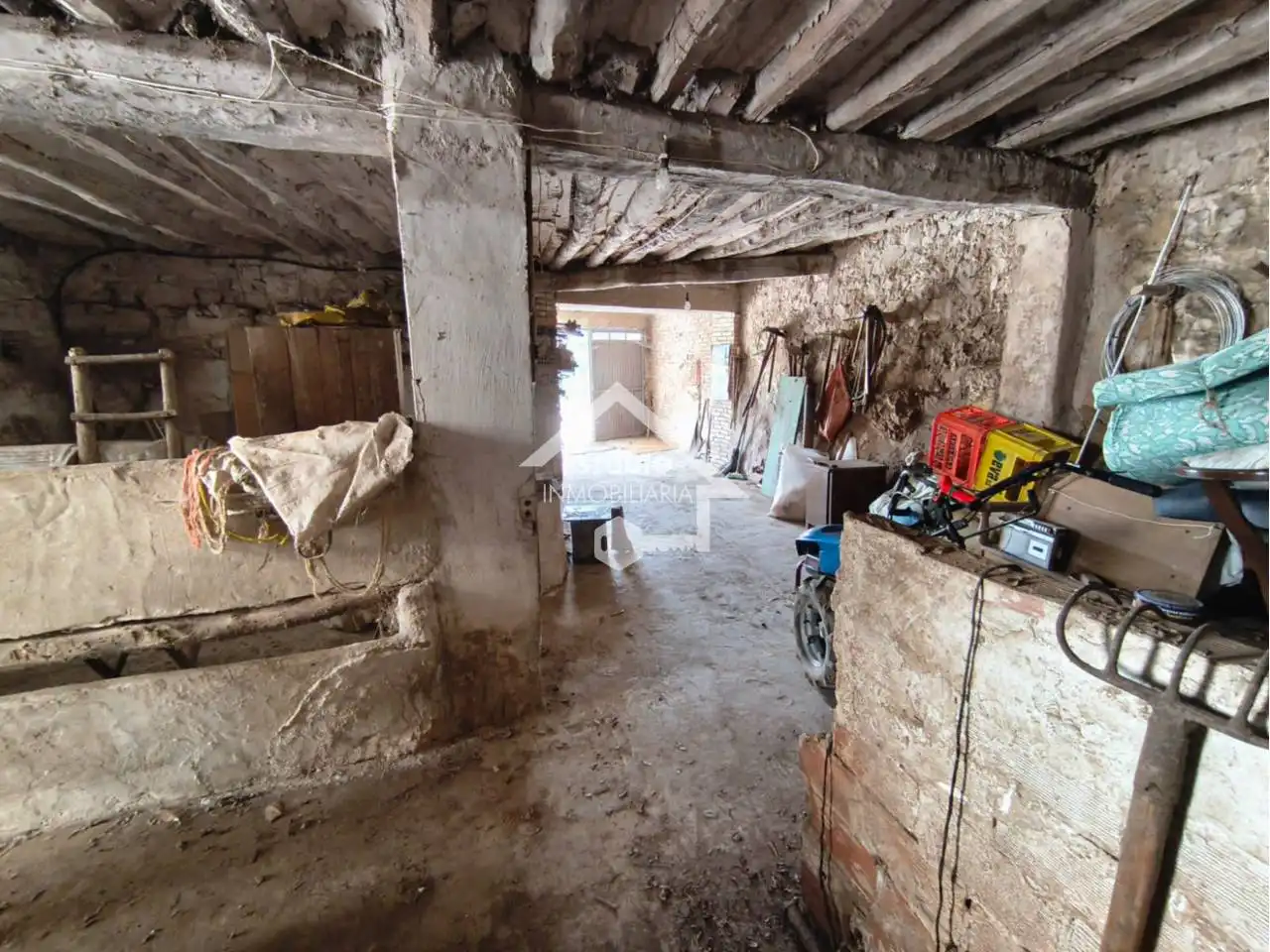 Garage for sale in Aguilar de Codés