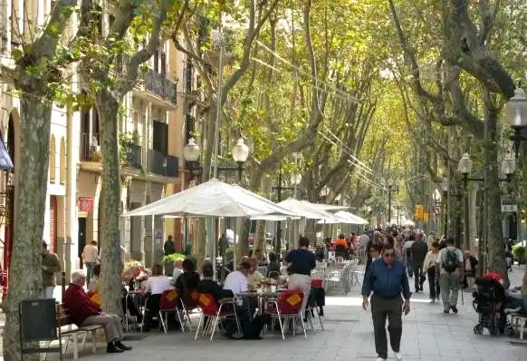 Vista exterior de Local de lloguer en Barcelona
