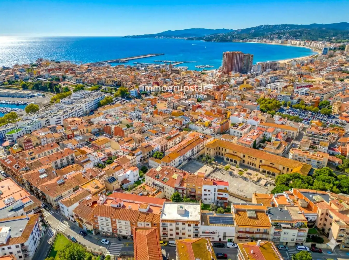 Vista exterior de Pis en venda en Palamós amb Aire condicionat, Calefacció i Terrassa
