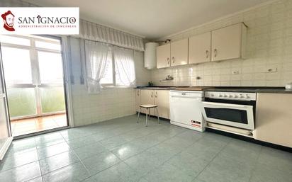 Kitchen of Flat for sale in Villarcayo de Merindad de Castilla la Vieja  with Heating, Furnished and Balcony