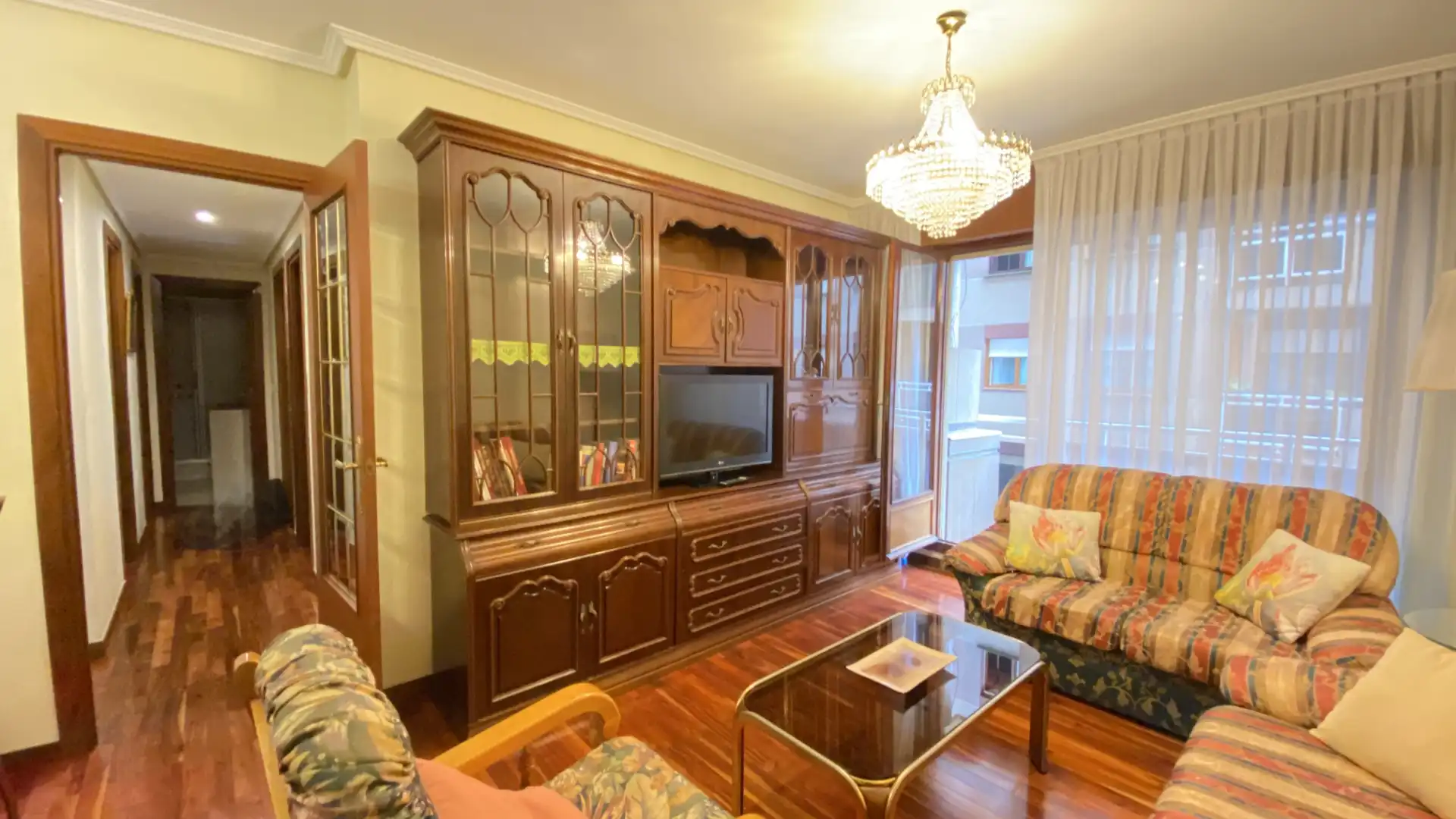 Living room of Flat for rent in Bilbao   with Heating, Terrace and Furnished