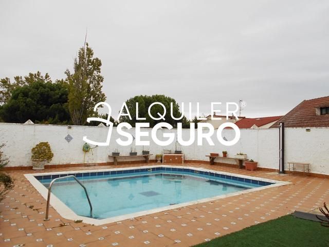 Piscina de Casa o xalet de lloguer en Villanueva de Duero amb Calefacció, Piscina i Moblat
