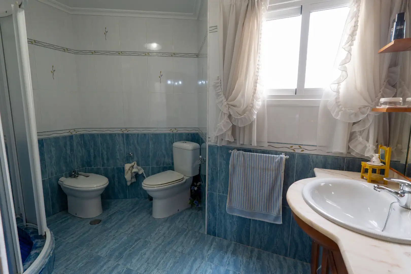 Baño de Piso en venta en Ibi con Trastero y Amueblado