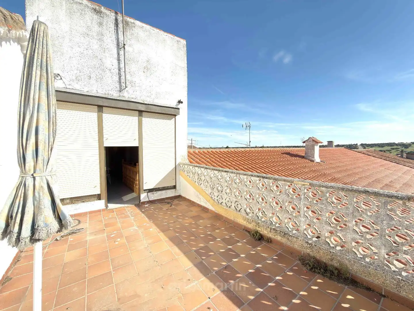 Terrassa de Casa o xalet en venda en Vecinos amb Terrassa i Moblat