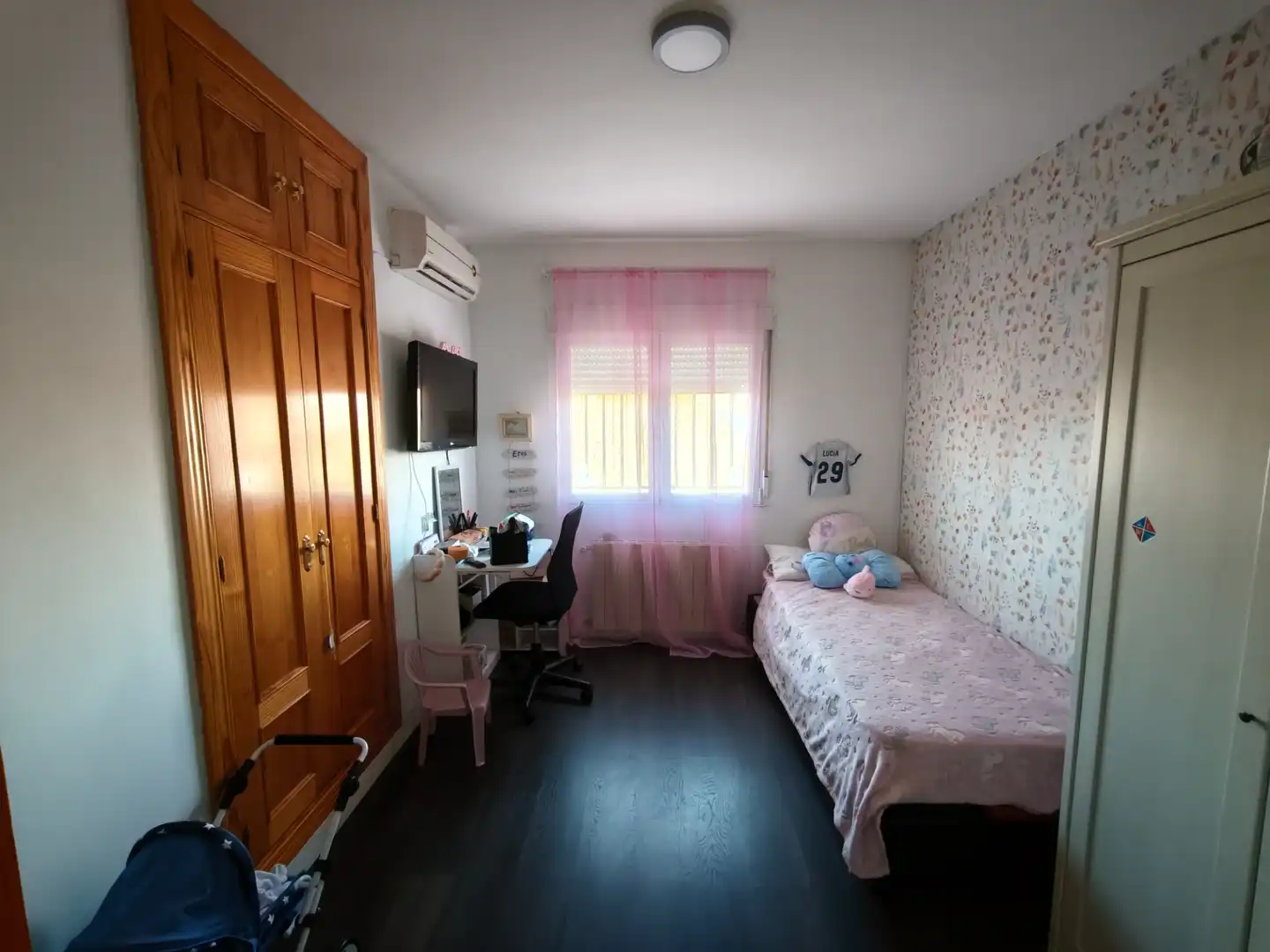 Bedroom of Houses for sale in Cedillo del Condado  with Air Conditioner, Heating and Private garden