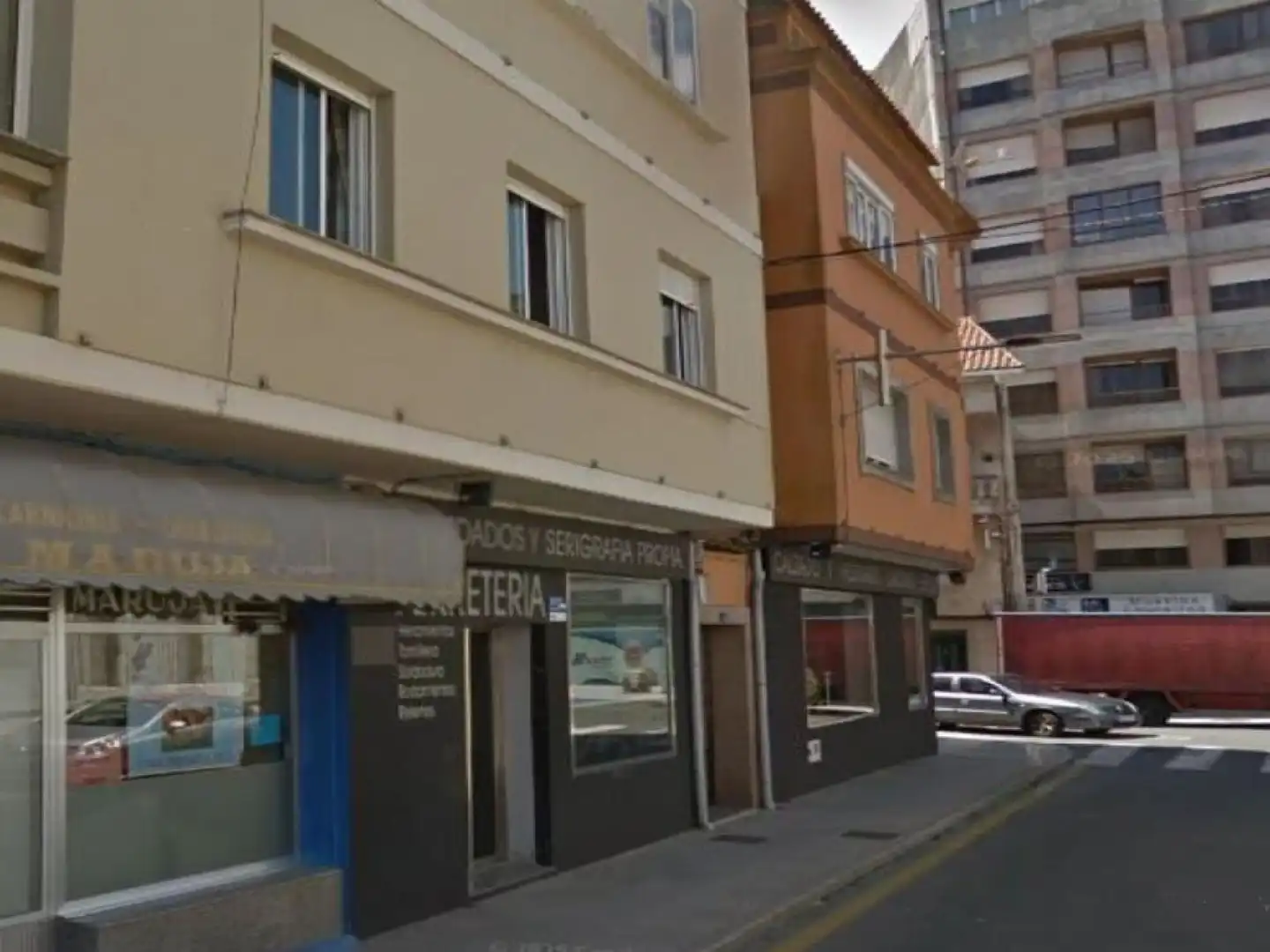 Locale commerciale in vendita a Santa Uxía de Ribeira, imagen 3