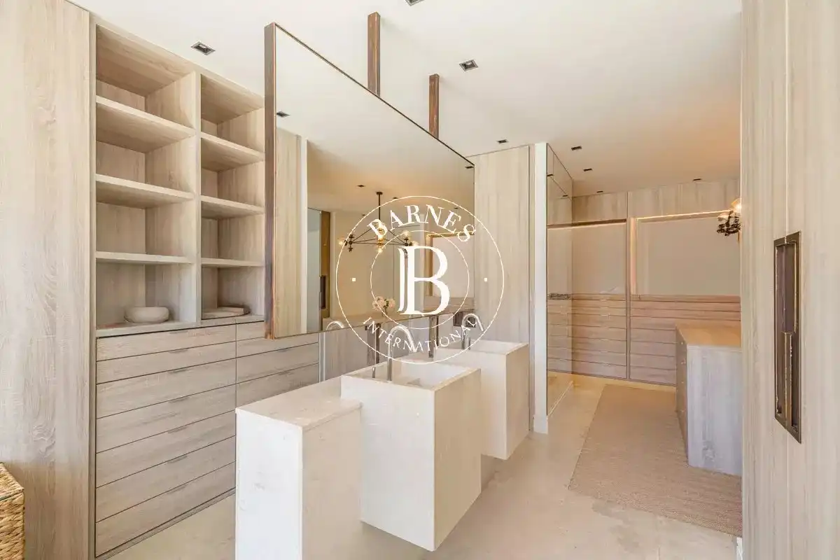 Baño de Casa o chalet en venta en Madrid con Aire acondicionado, Calefacción y Piscina