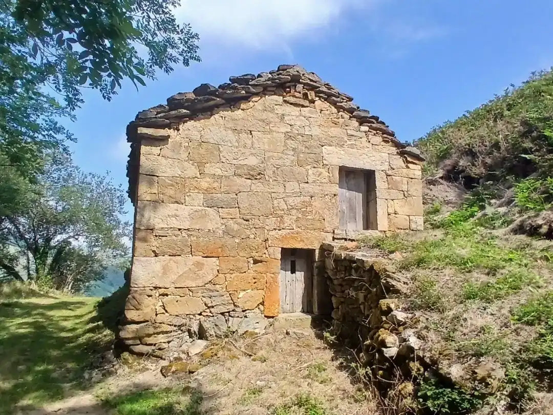 Vista exterior de Casa o xalet en venda en Miera