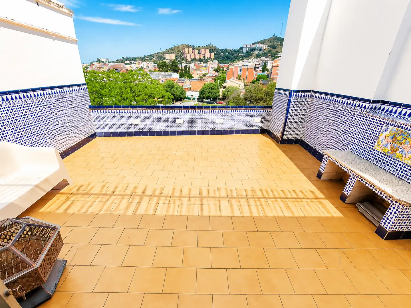 Terrace of Duplexes for sale in Santa Coloma de Gramenet  with Air Conditioner, Heating and Parquet flooring