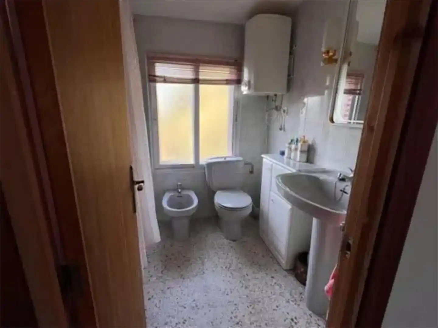 Baño de Piso en venta en Moral de Sayago con Jardín privado, Trastero y Piscina