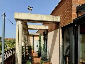 Vista exterior de Àtic en venda en Madrid amb Terrassa i Piscina comunitària