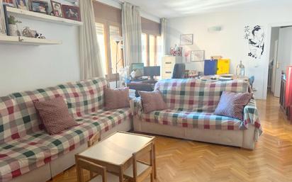 Sala d'estar de Pis en venda en Terrassa amb Aire condicionat, Calefacció i Parquet