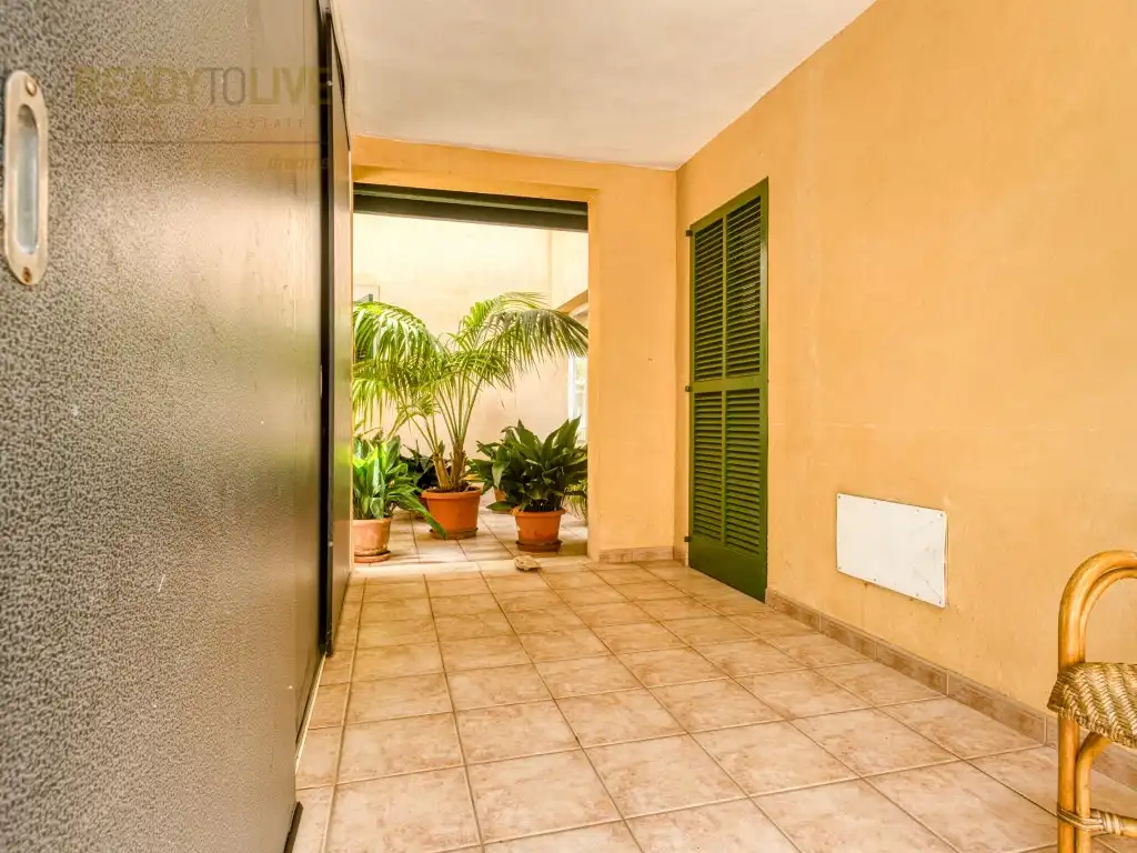 Einfamilien-Reihenhaus zum Verkauf in Alcúdia mit Klimaanlage, Privatgarten und Terrasse