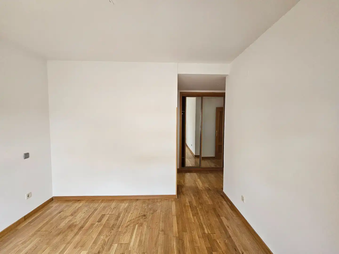 Piso de alquiler en LUIGI BOCCHERINI, Sector S