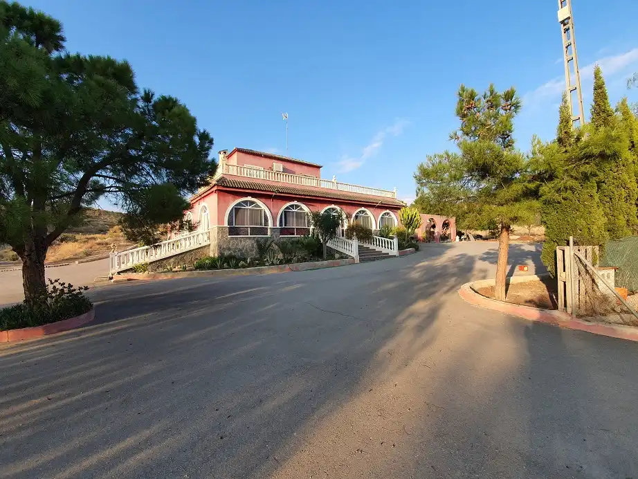 Vista exterior de Casa o chalet en venta en Elche / Elx con Terraza, Balcón y Alarma