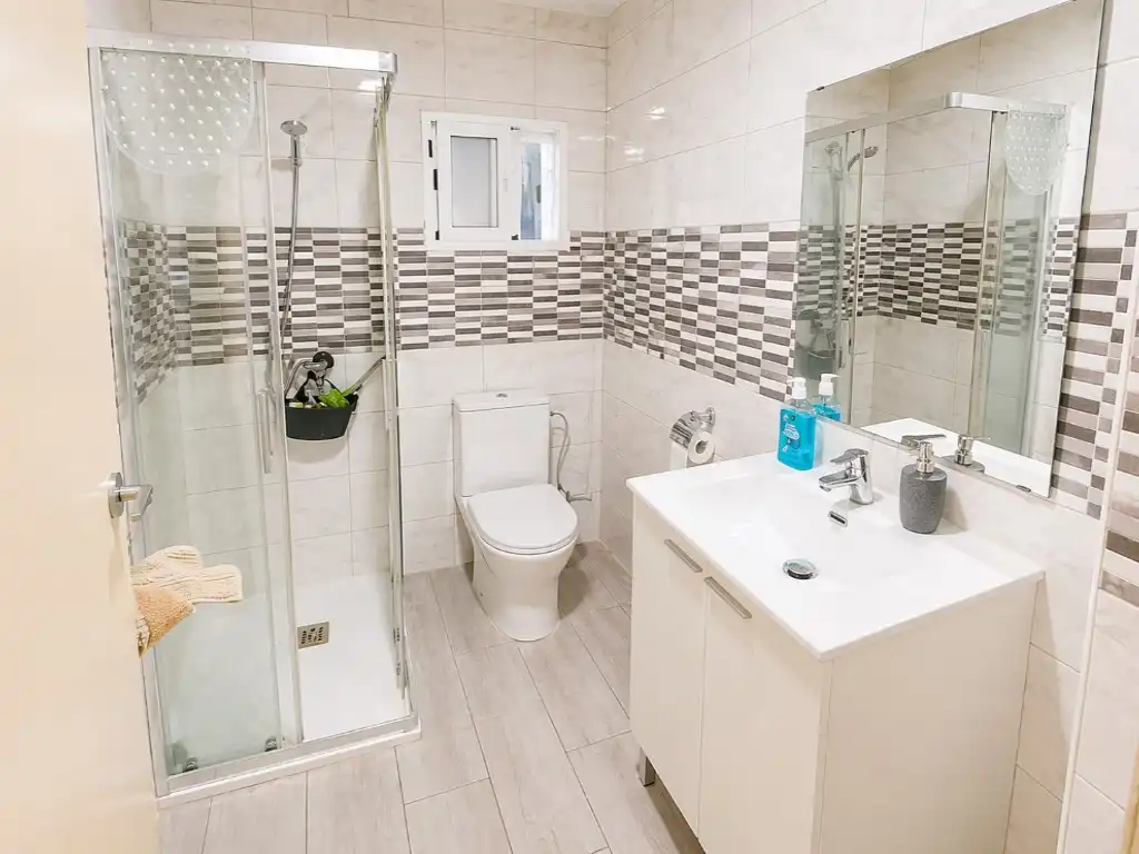 Baño de Piso en venta en Vilafranca del Penedès con Horno y Balcón