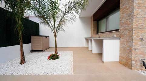 Foto 5 de Casa adosada en venda a Avenida Avenida de las Acacias, Almoradí, Alicante