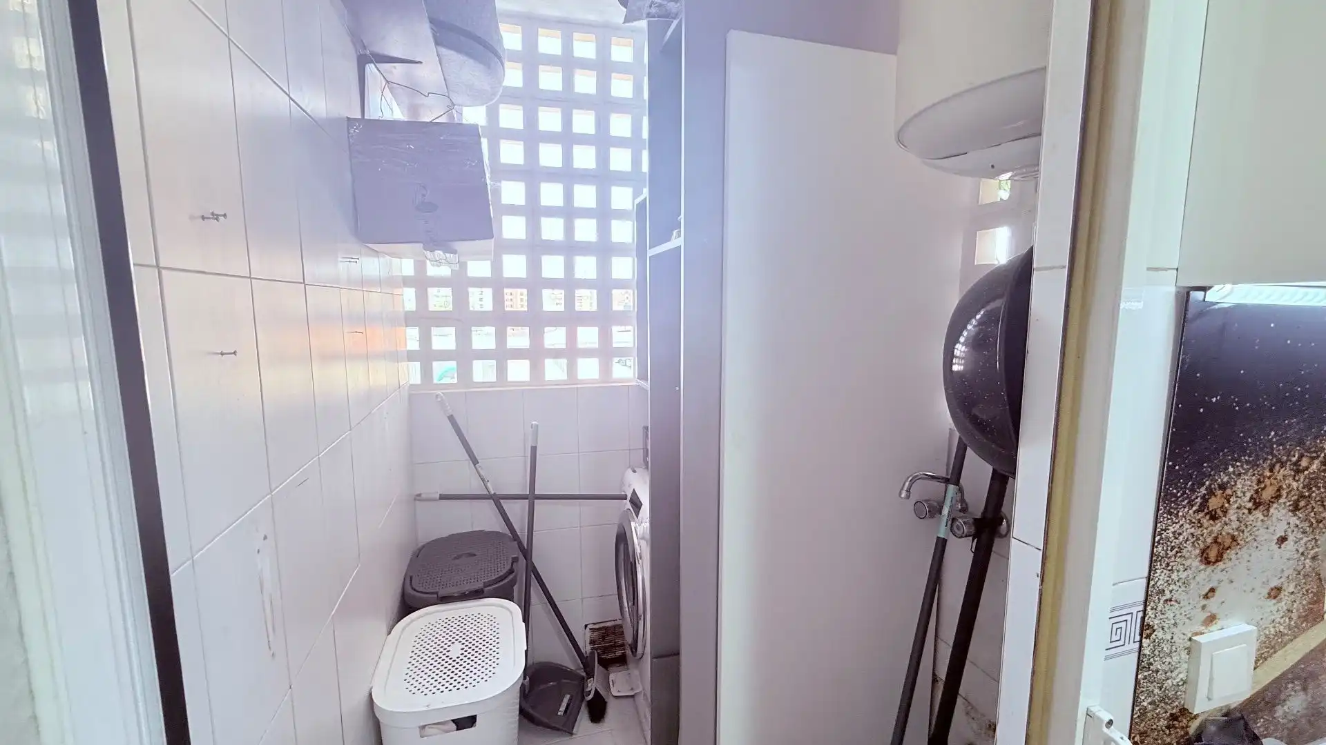 Baño de Piso en venta en Benidorm con Aire acondicionado, Calefacción y Amueblado