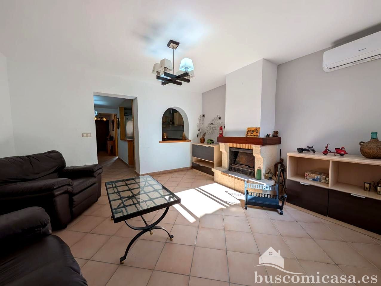 Sala de estar de Casa o chalet en venta en Lupión con Aire acondicionado, Terraza y Amueblado
