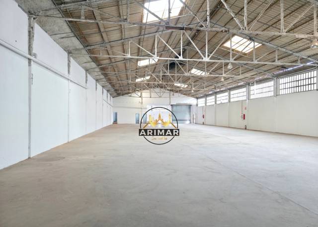 Nave industrial en Venta en N-340 en Estadio Castalia