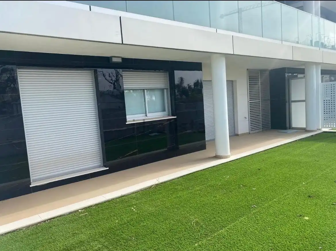 Vista exterior de Casa adosada en venda en Cabanes amb Aire condicionat, Calefacció i Jardí privat