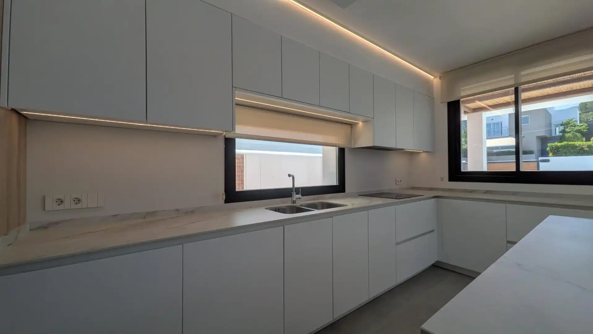 Kitchen of Houses for sale in L'Alfàs del Pi  with Air Conditioner, Heating and Terrace