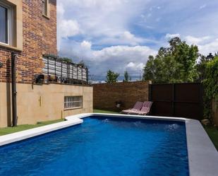 Piscina de Casa o xalet en venda en Brunete amb Calefacció, Jardí privat i Terrassa