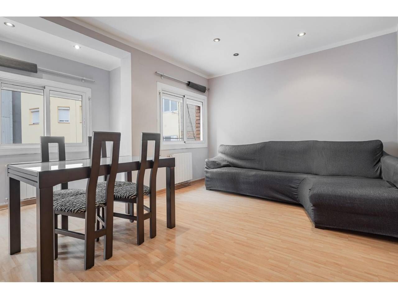 Living room of Flat for sale in  Barcelona Capital  with Balcony