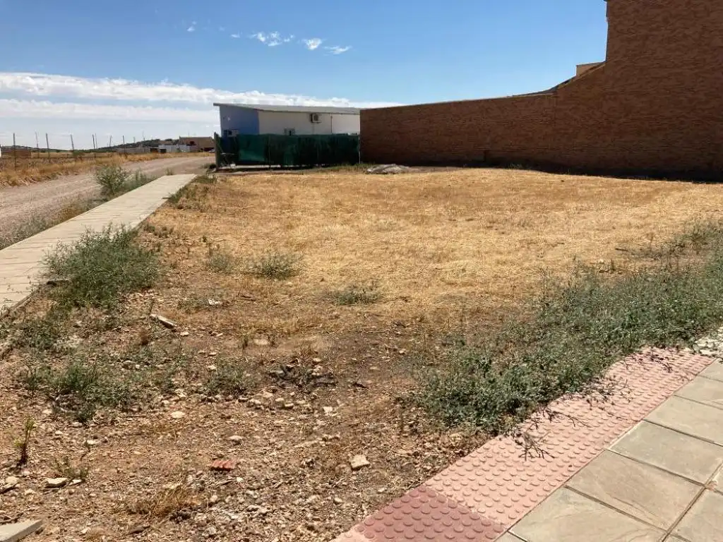 Terreno residencial en venta en Calle Carrion de los Cespedes, imagen 4