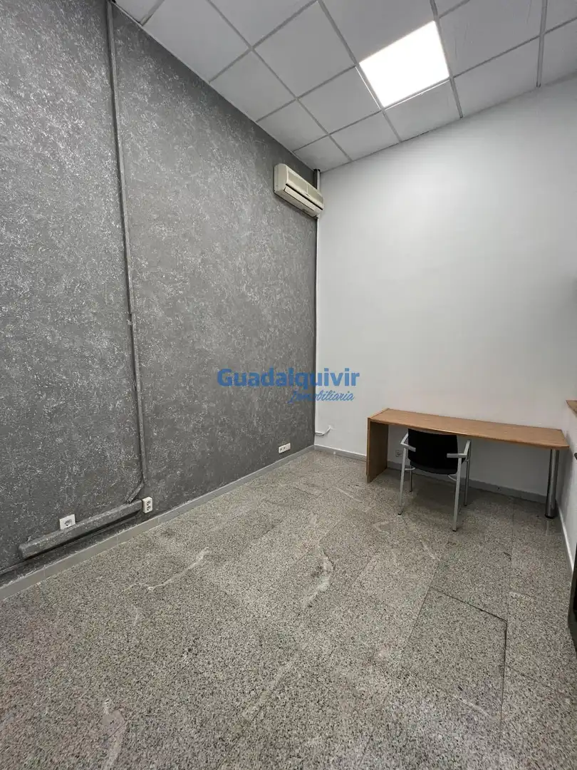 Büro zur Miete in Montequinto