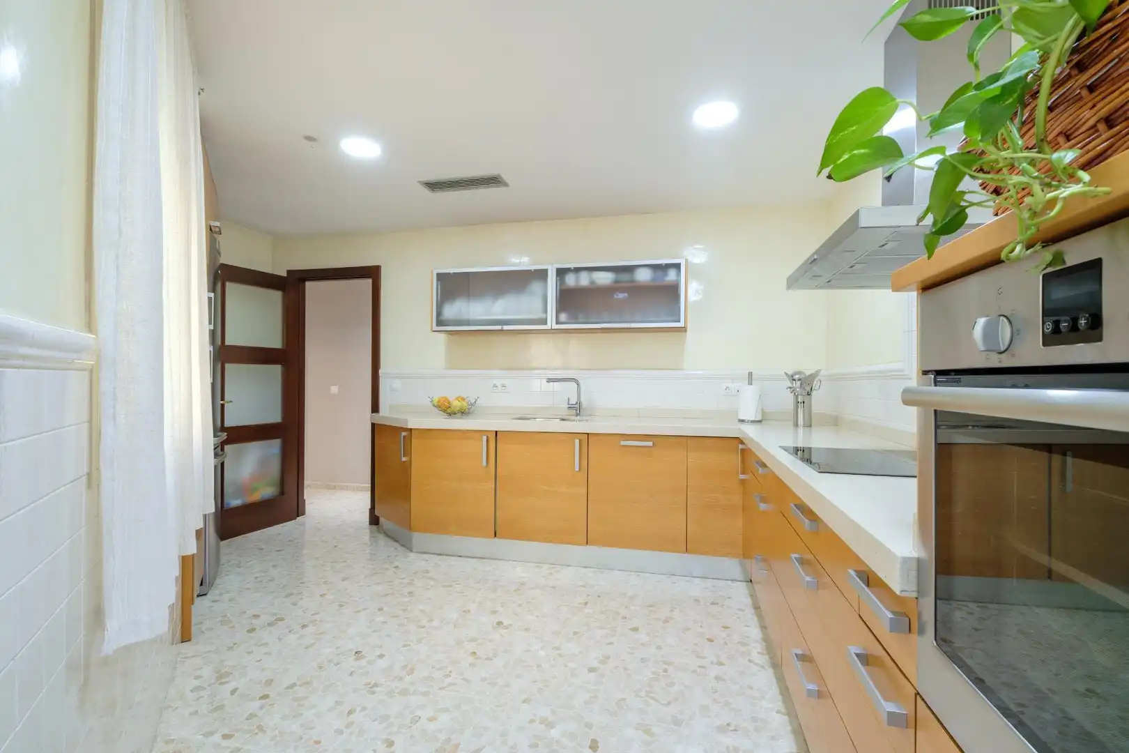 Cocina de Piso en venta en Alcalá de Guadaira con Aire acondicionado, Jardín privado y Terraza
