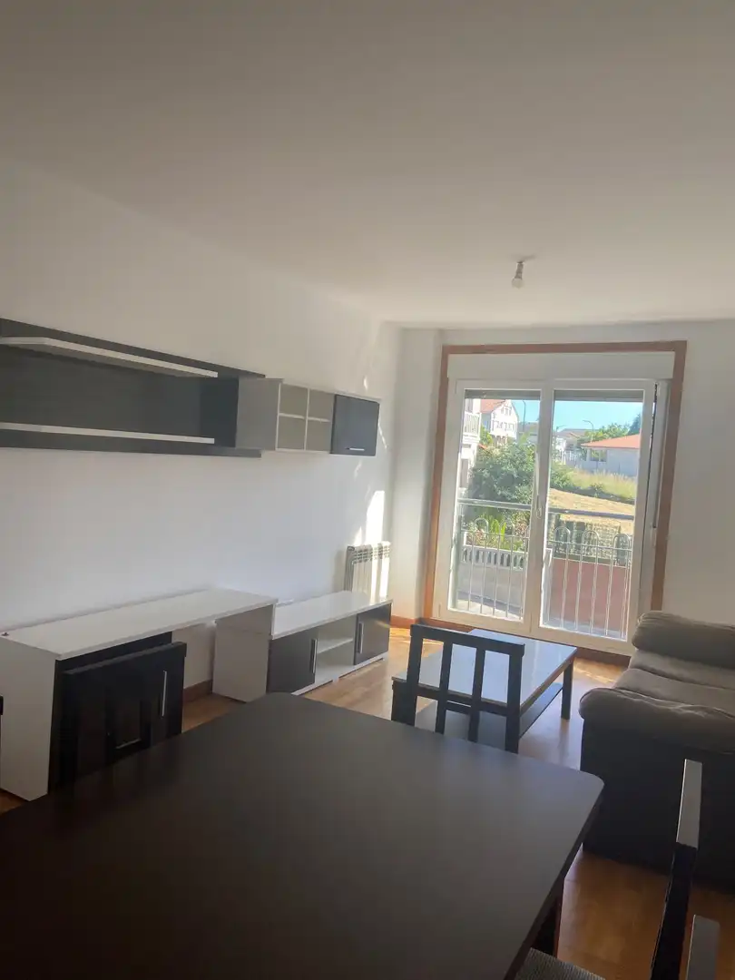 Sala d'estar de Apartament en venda en Lalín amb Calefacció i Moblat