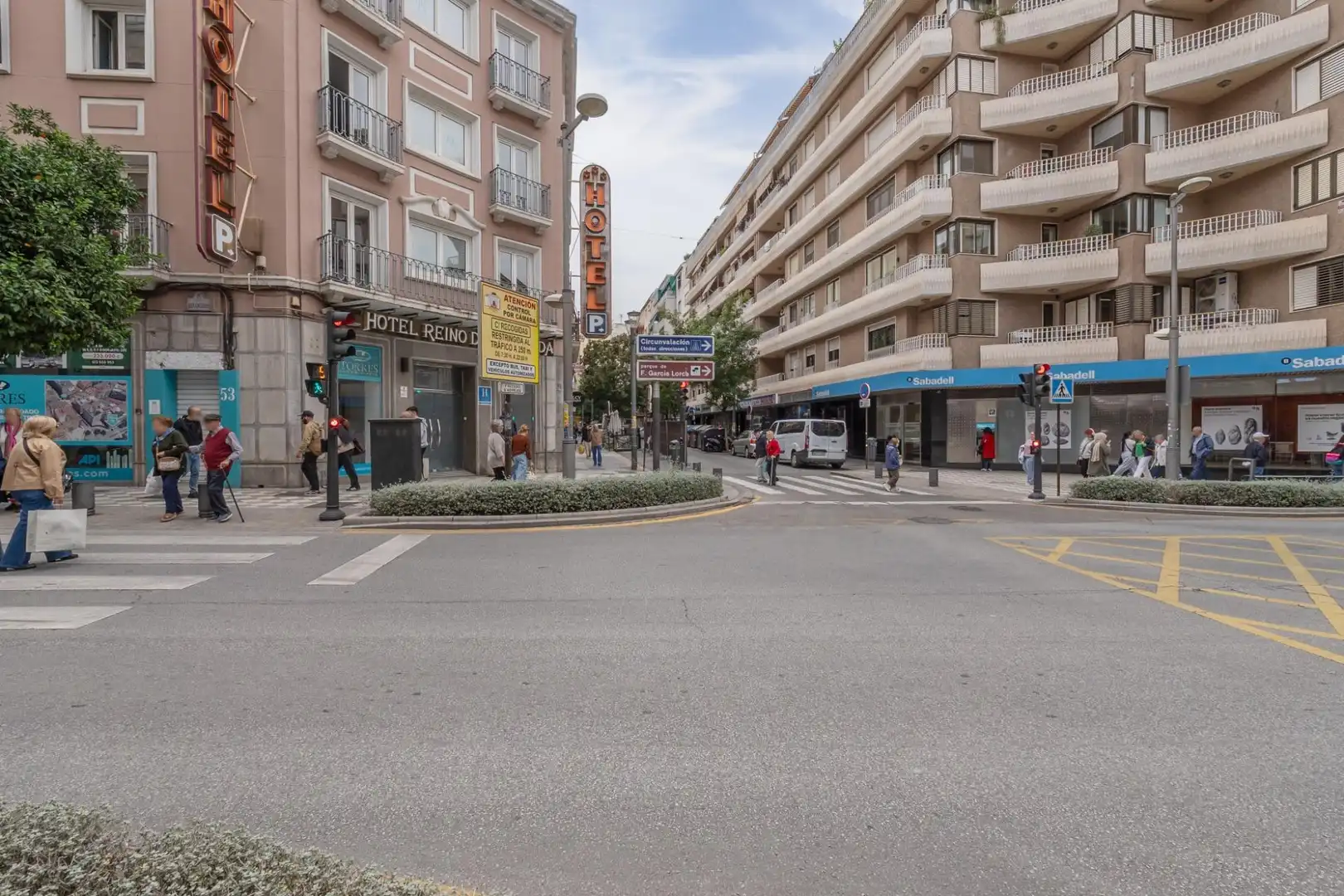 Außenansicht von Wohnung zum Verkauf in Granada mit Klimaanlage