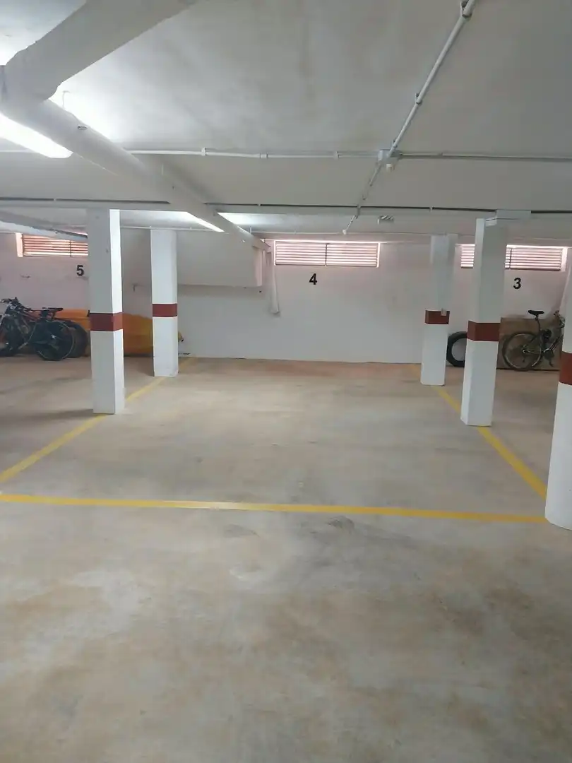 Parkplatz von Garage zum Verkauf in Cartagena