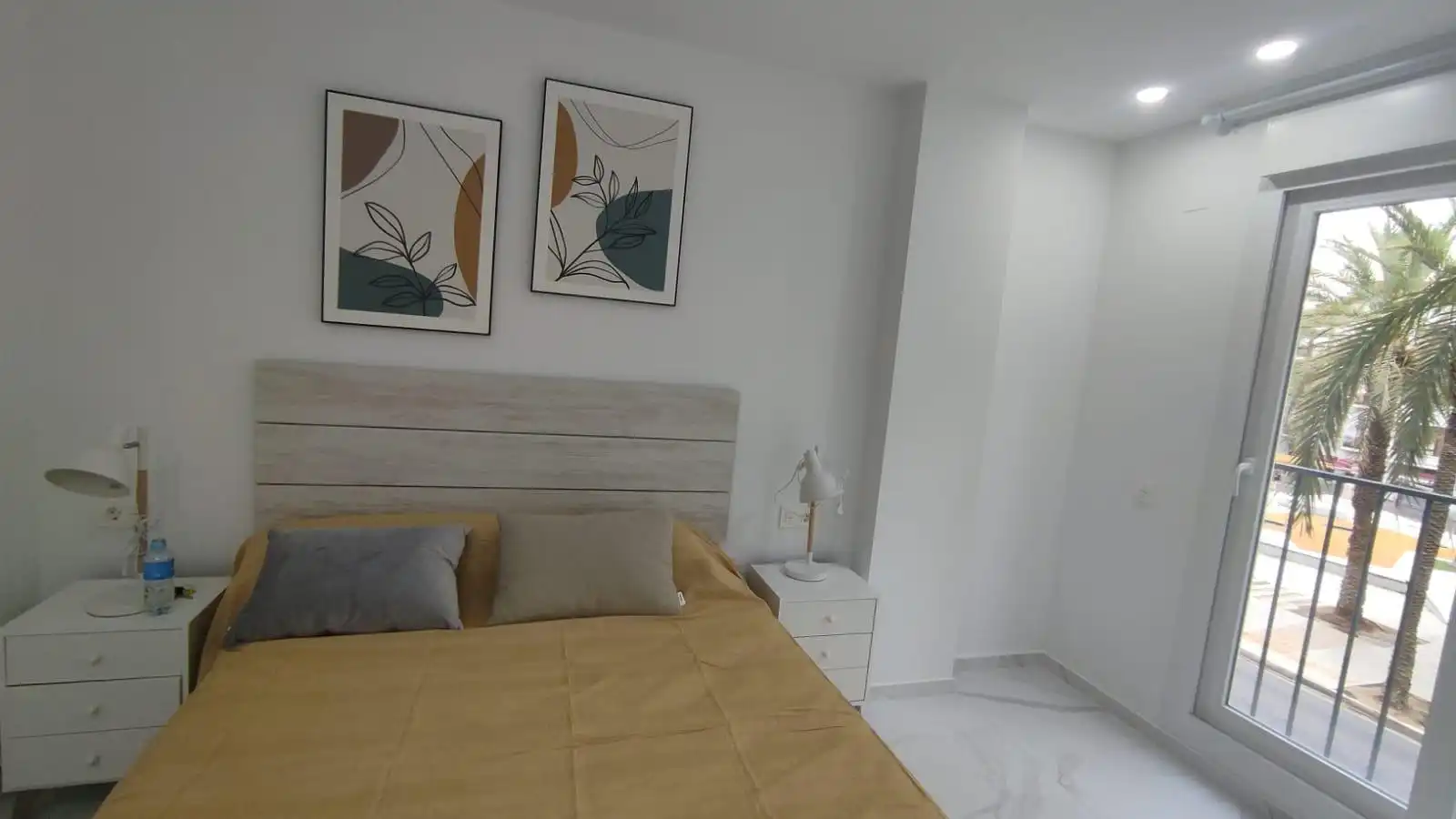Dormitori de Apartament de lloguer en Alicante / Alacant amb Aire condicionat, Moblat i Piscina comunitària