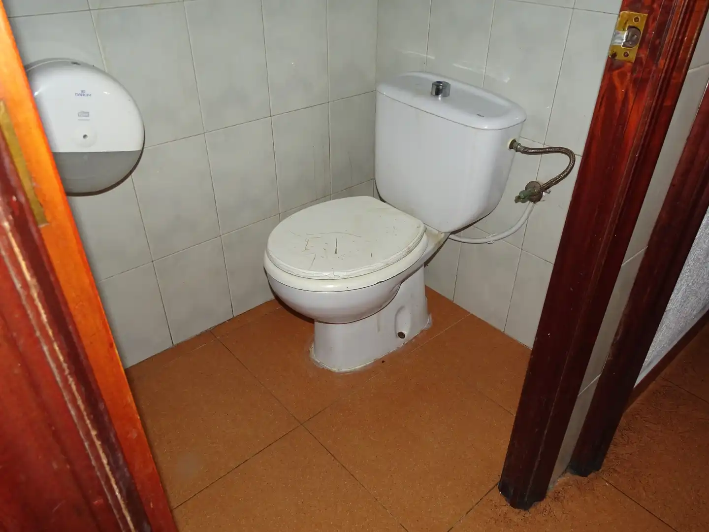 Commercial properties for rent in Avenida Alcalde Gregorio Espino, Casablanca - Calvario
