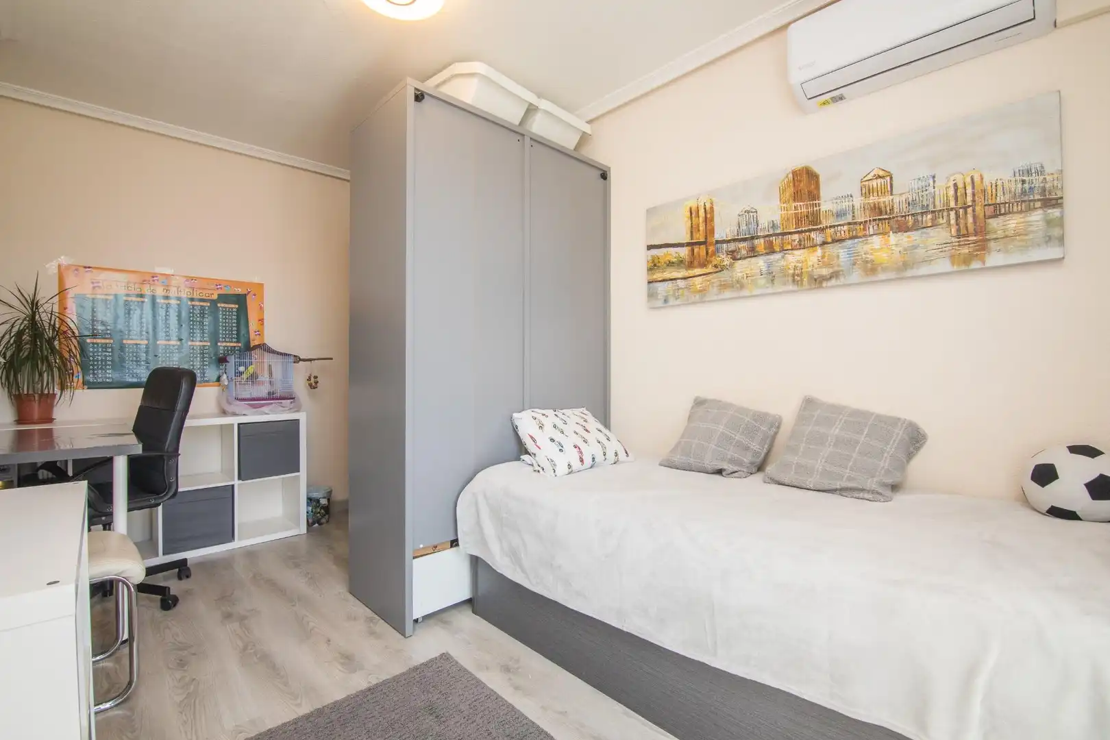 Habitación de Ático en venta en Elche / Elx con Aire acondicionado, Calefacción y Terraza